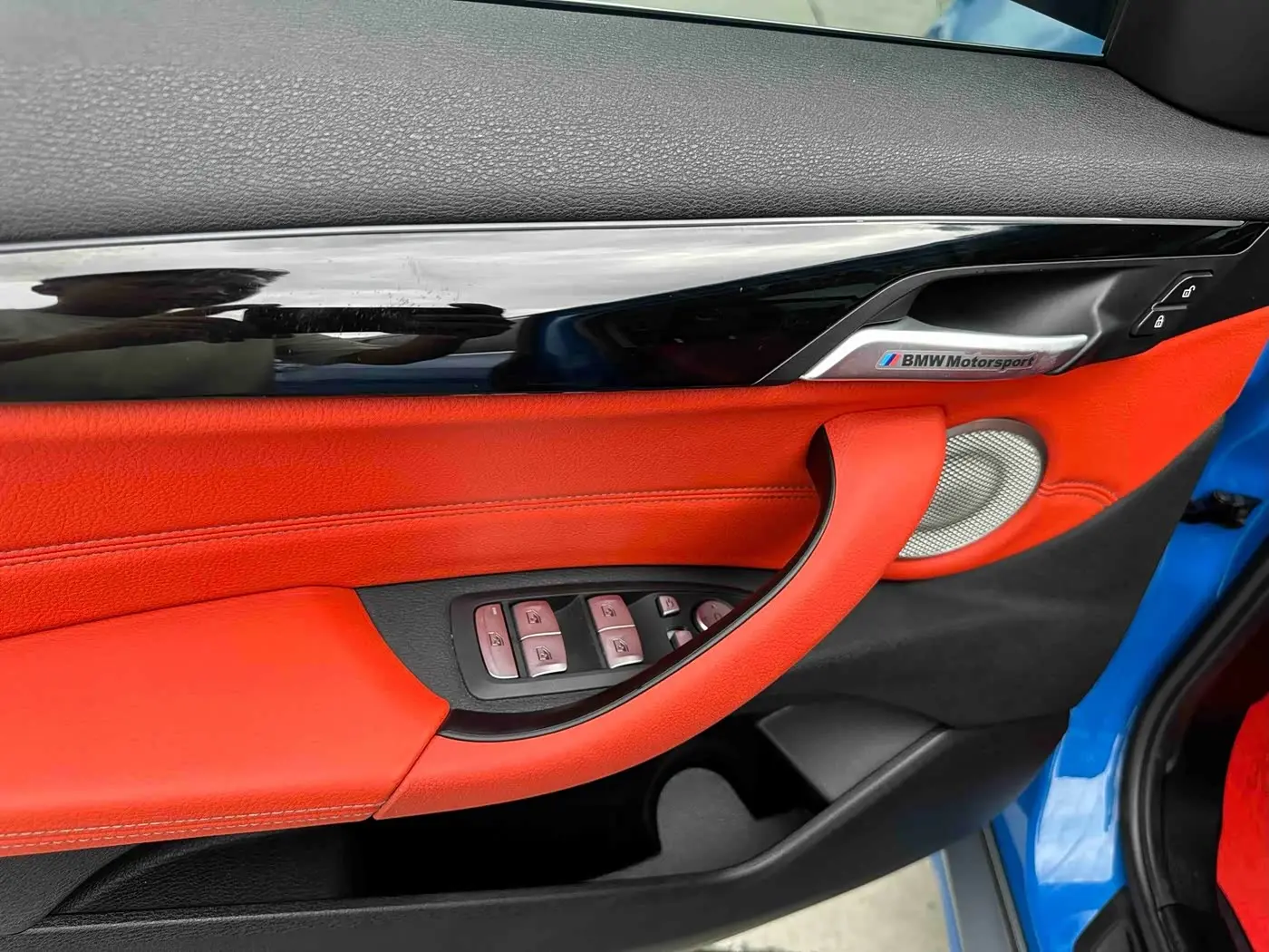 BMW X2 2021 — Фото 12/20