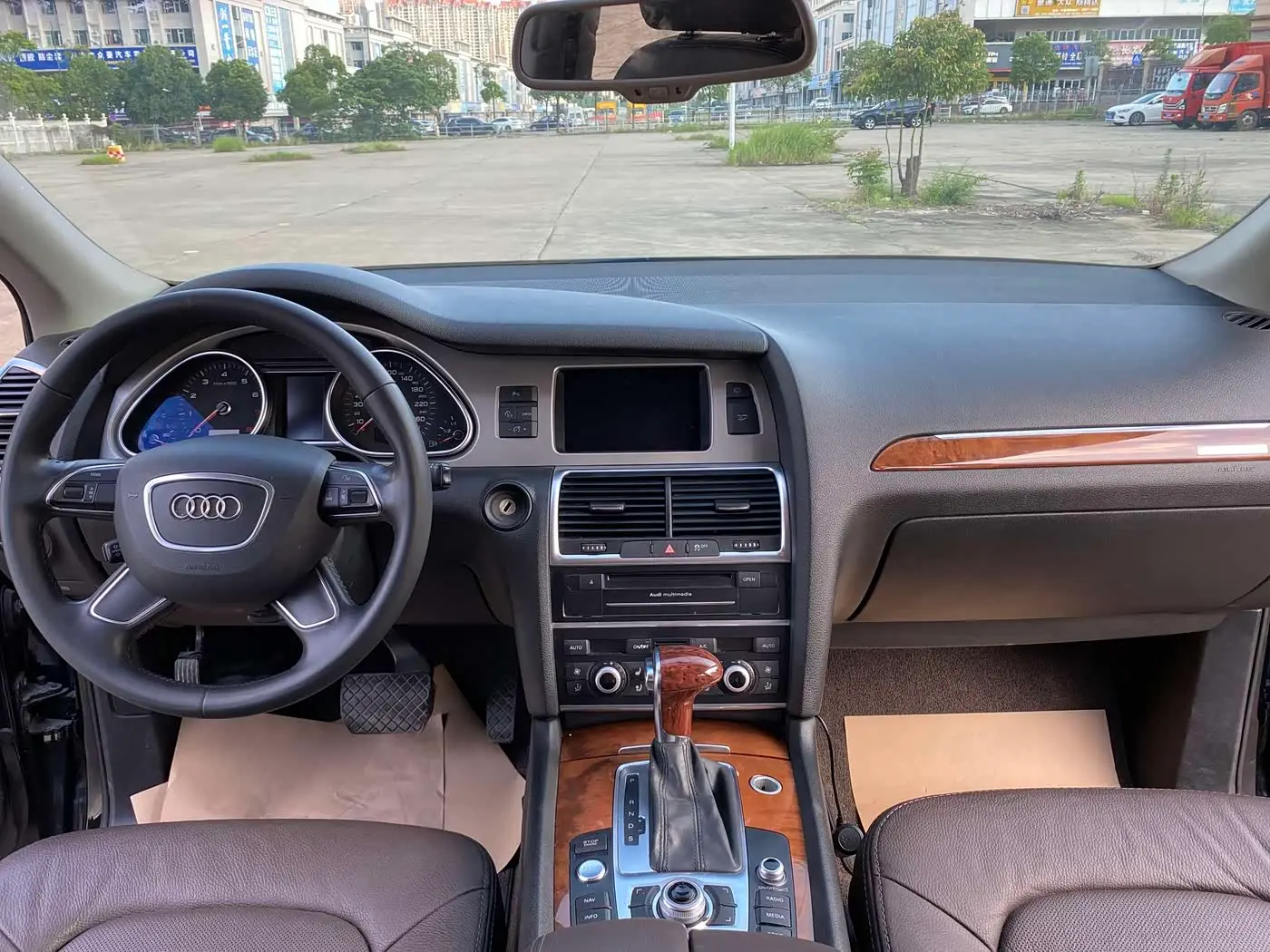 Audi Q7 2015 — Фото 6/13