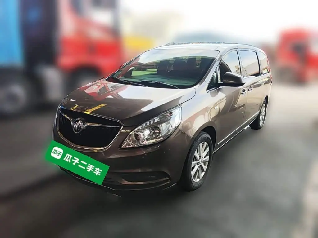 Buick GL8 2017 — Photo 1/20