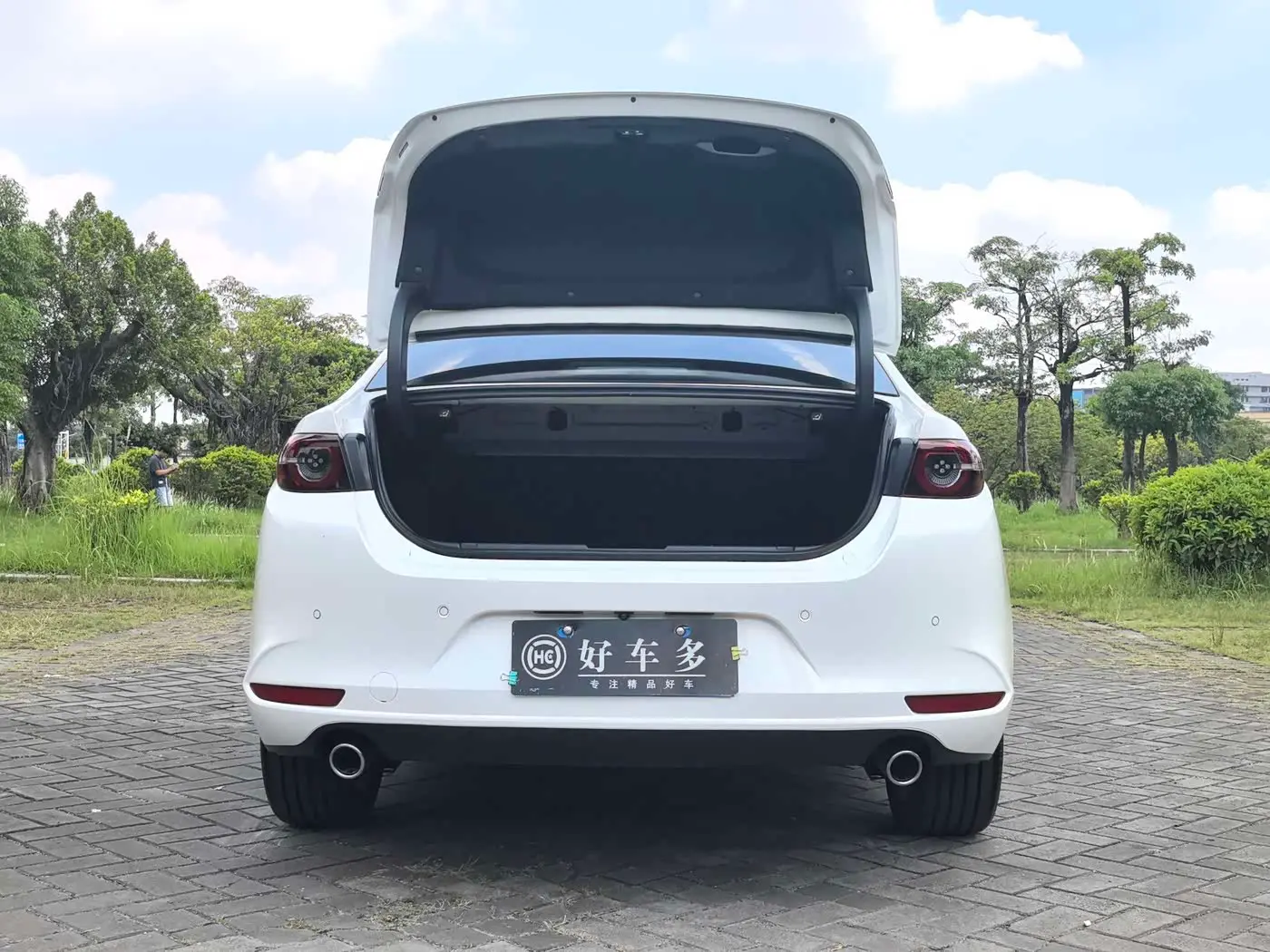 Mazda Mazda3 Axela 2024 — Photo 8/17
