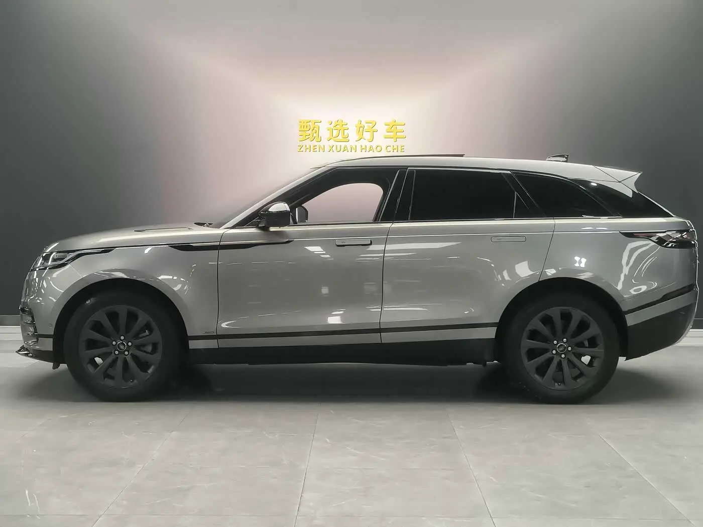 Land Rover Range Rover Velar 2019 — Фото 13/15