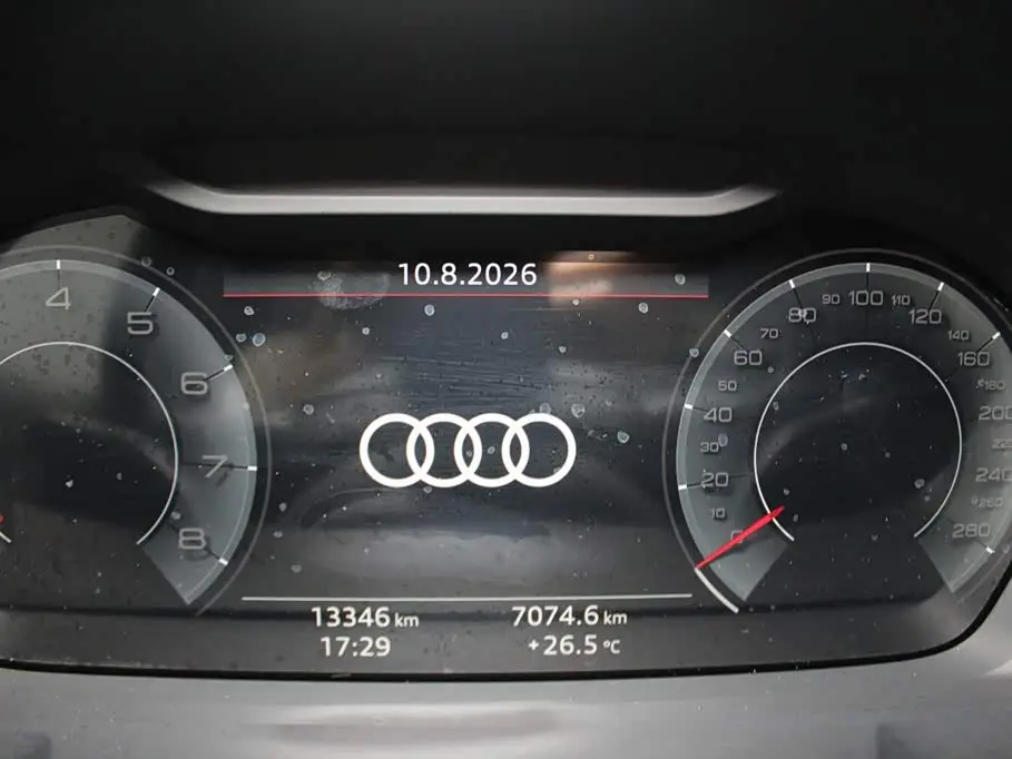 Audi Q3 Sportback 2026 — Фото 11/14