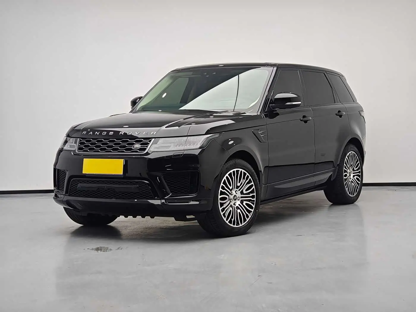 Land Rover Range Rover Sport 2020 — Photo 1/19