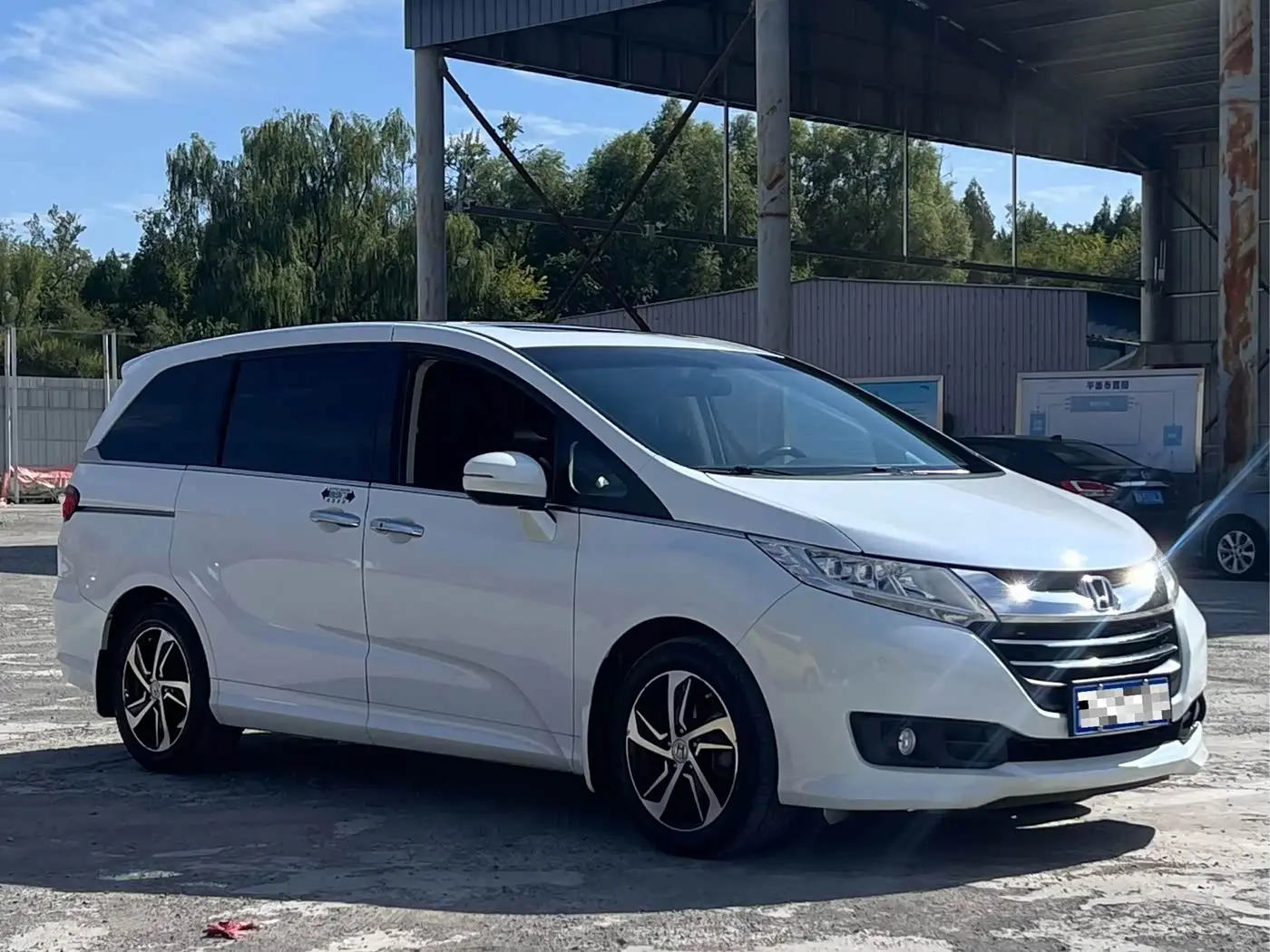 Honda Odyssey 2018 — Photo 3/16