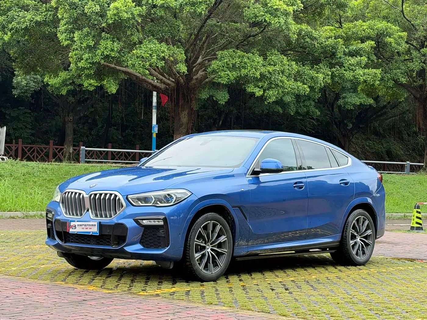 BMW X6 2020 — Фото 3/20