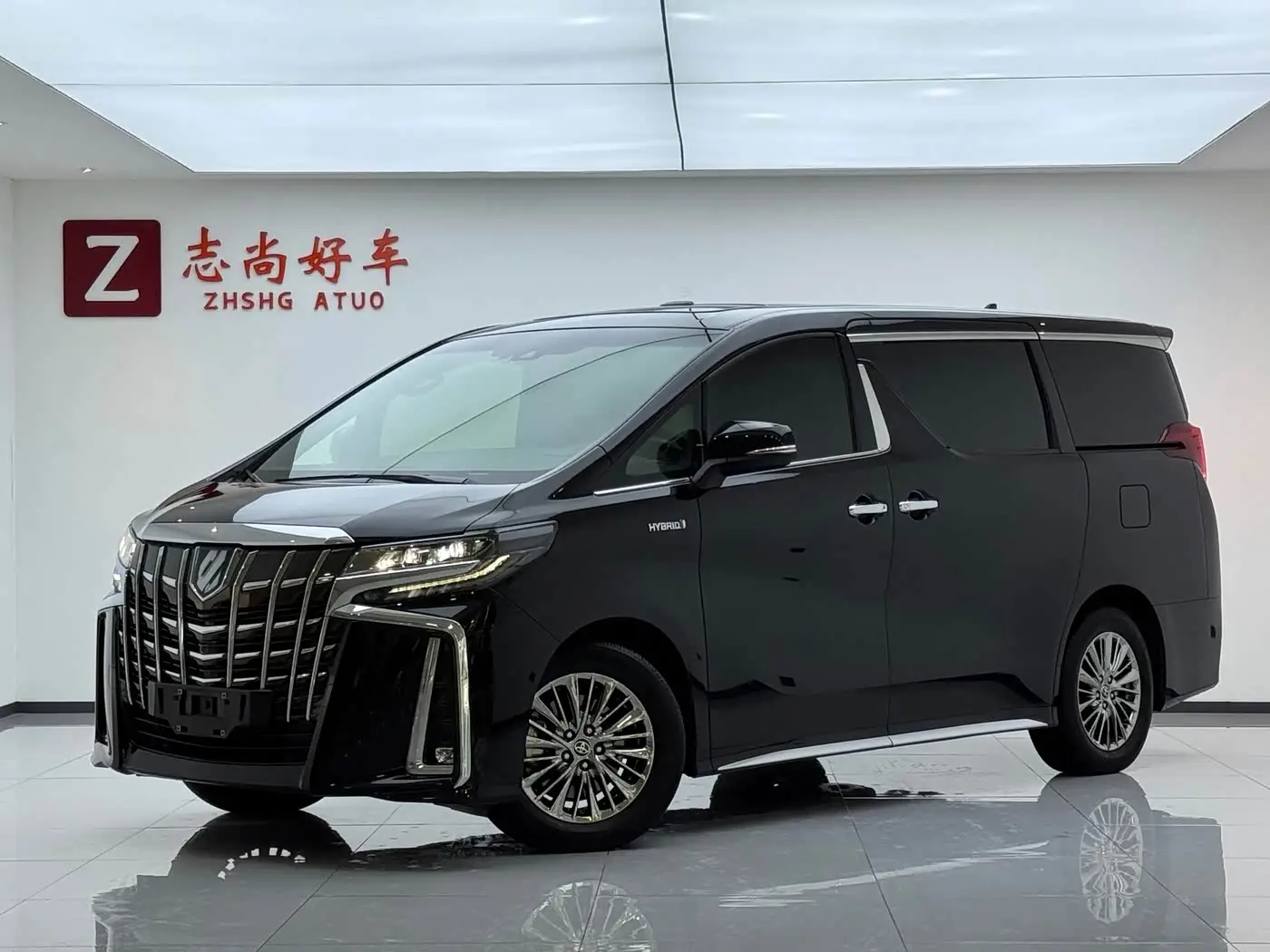 Toyota Alphard, 2022