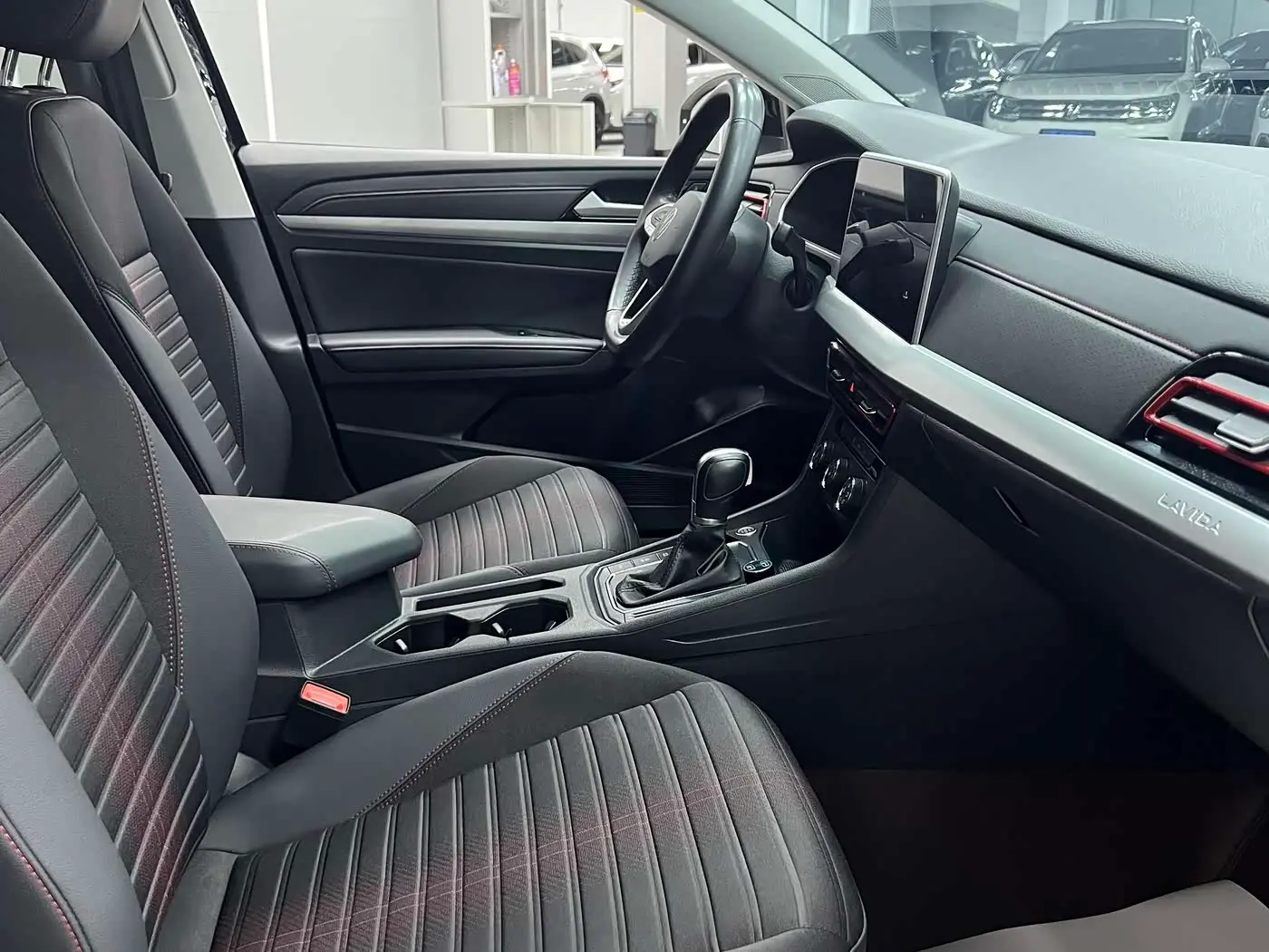 Volkswagen Lavida 2022 — Photo 12/20