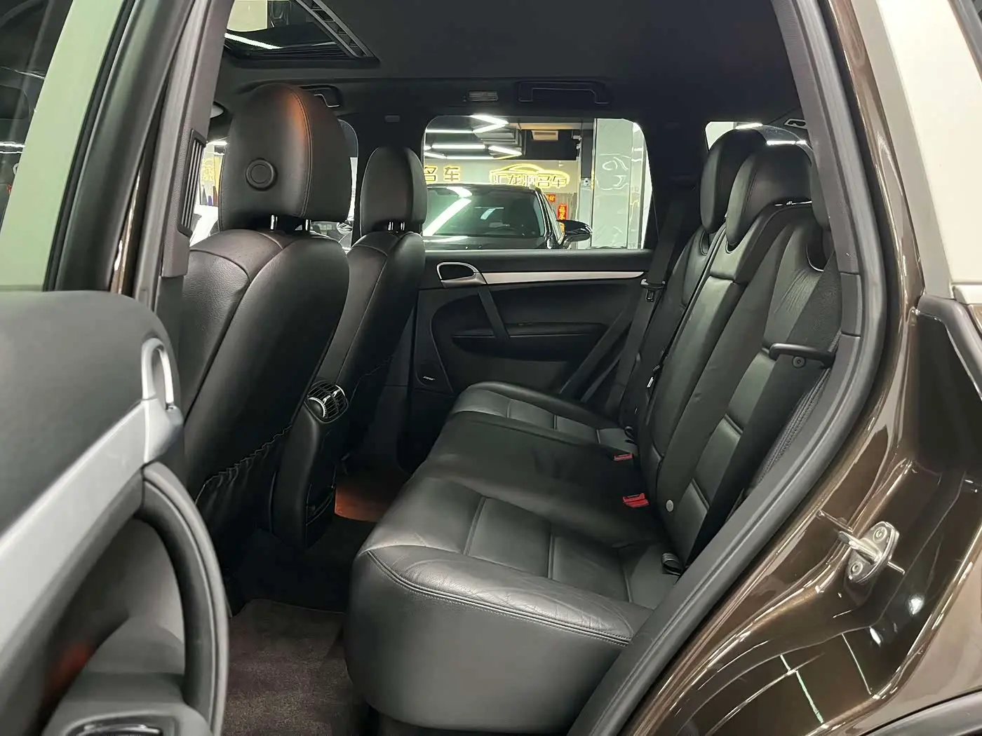 Porsche Cayenne 2009 — Photo 15/18