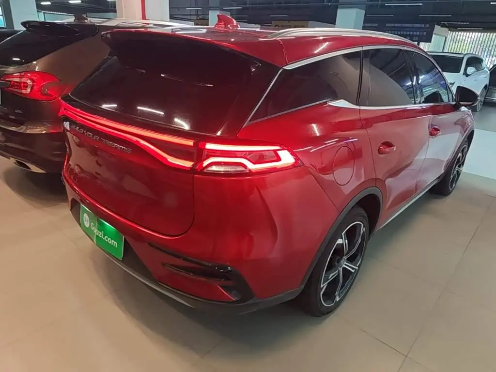 BYD Tang New Energy 2023 — Photo 7/20