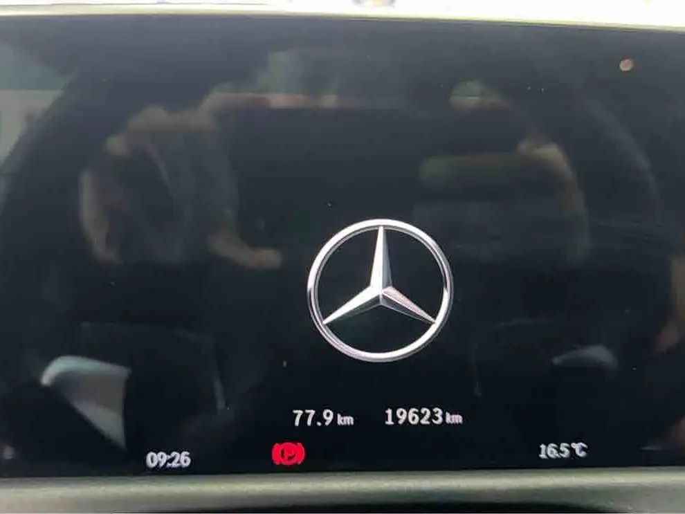 Mercedes-Benz E-Class 2025 — Şəkil 15/16