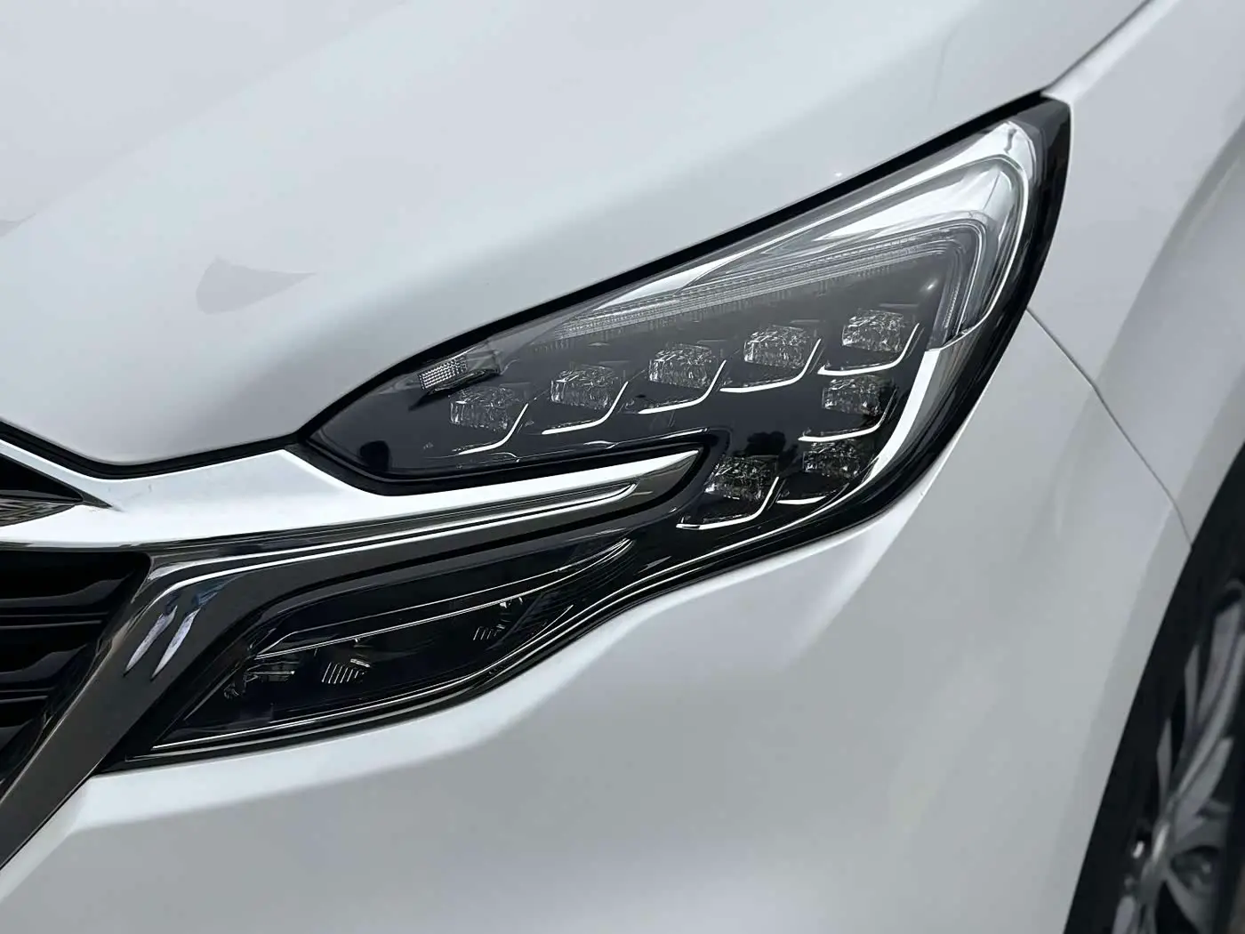Buick GL8 2020 — ფოტო 5/16