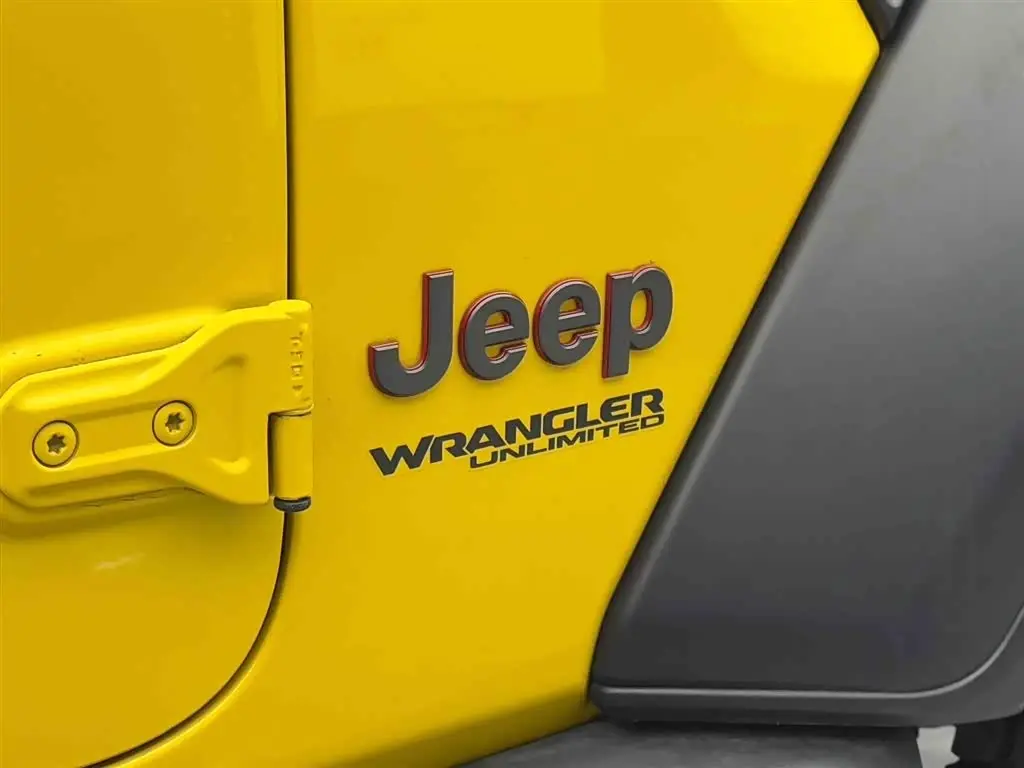 Jeep Wrangler 2021 — Фото 4/20