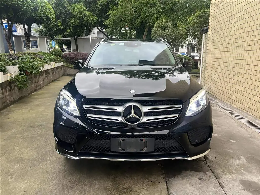 Mercedes-Benz GLE 2016 — Фото 2/16