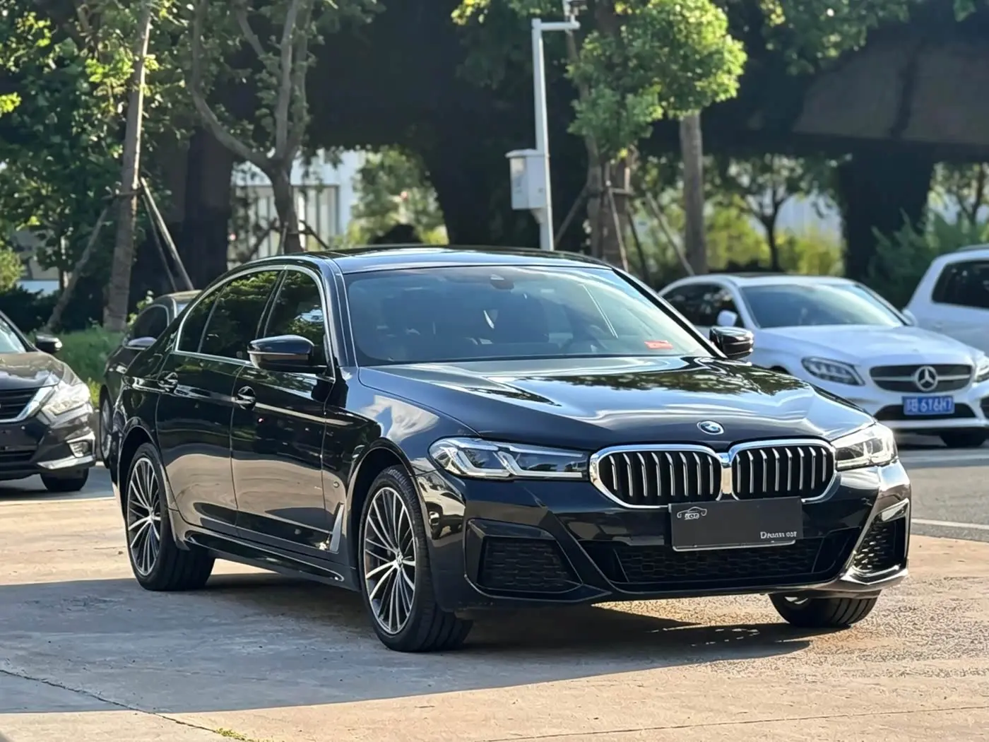 BMW 5 Series 2023 — Photo 3/13