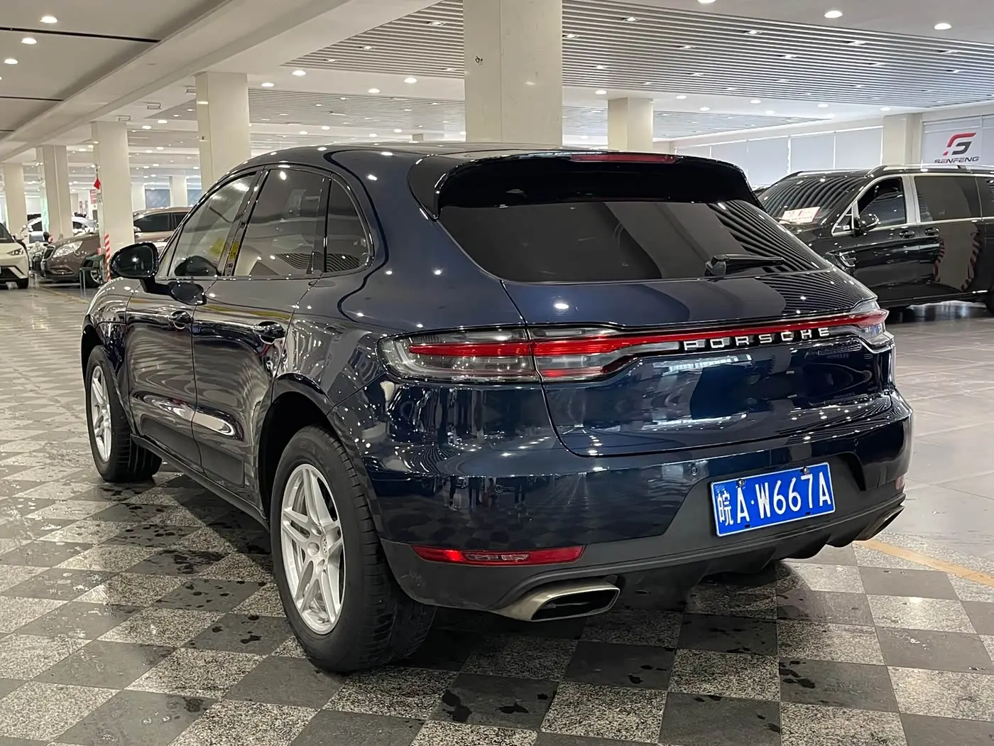 Porsche Macan 2021 — Фото 6/13