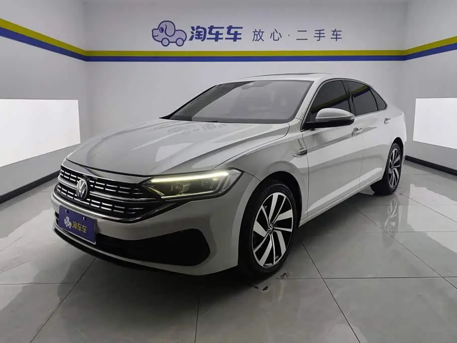 Volkswagen Sagitar 2024 — Photo 1/16