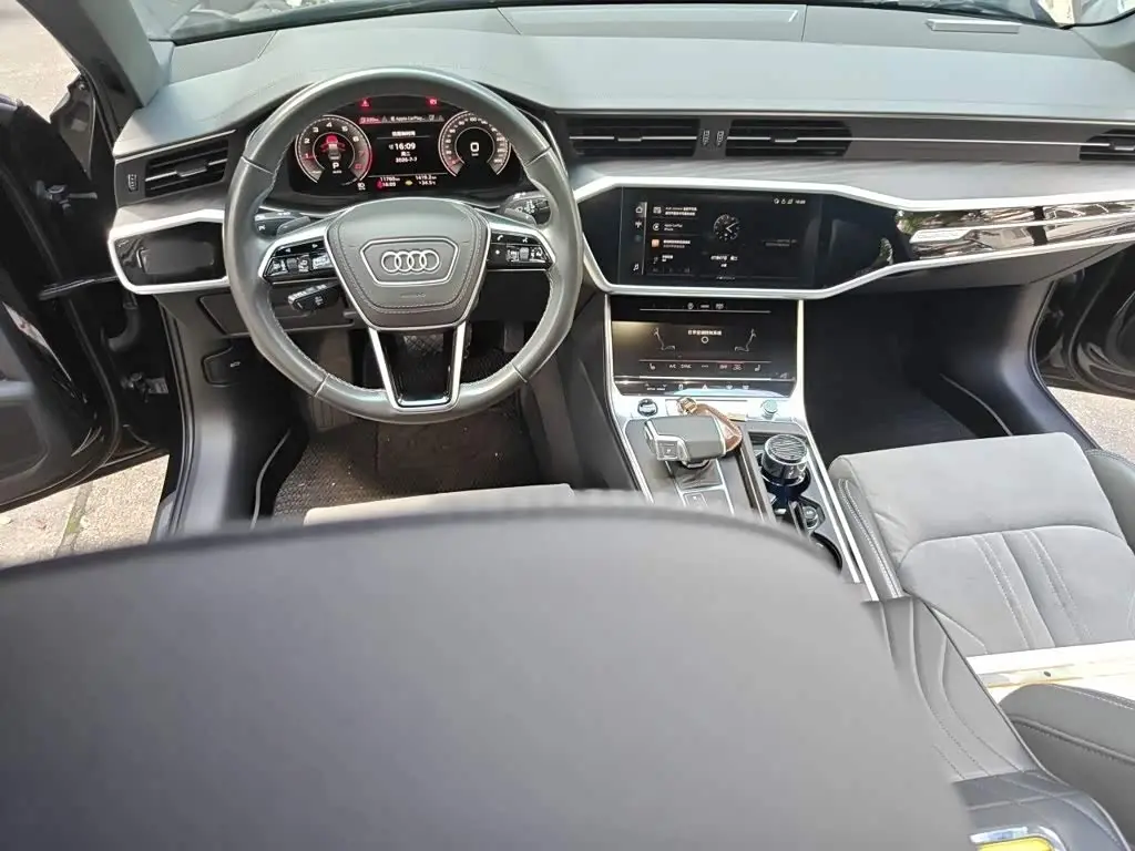 Audi A6L 2023 — Фото 13/20