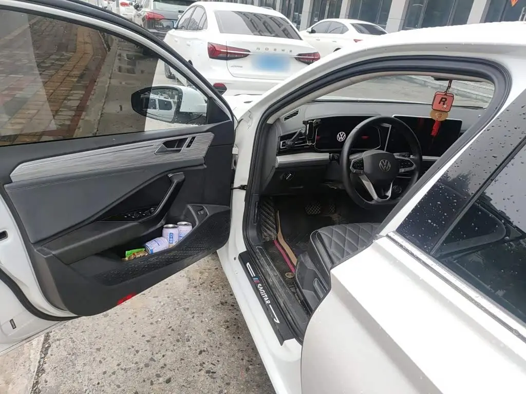 Volkswagen Sagitar 2023 — Photo 17/20