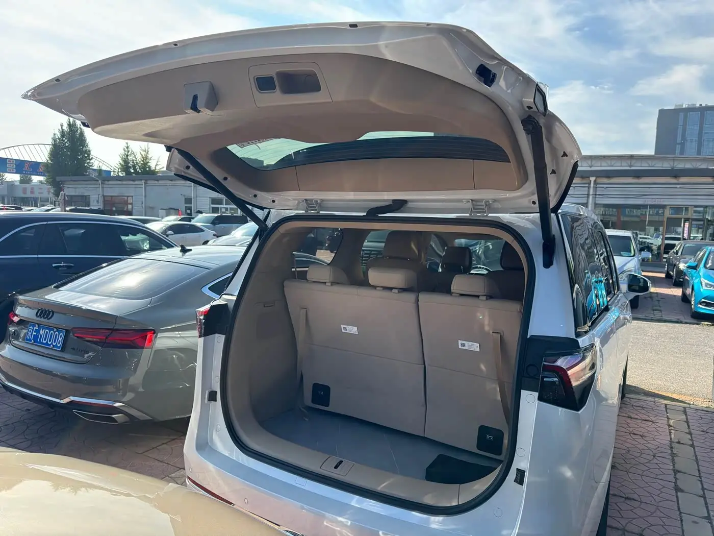 Buick GL8 2026 — Photo 11/20