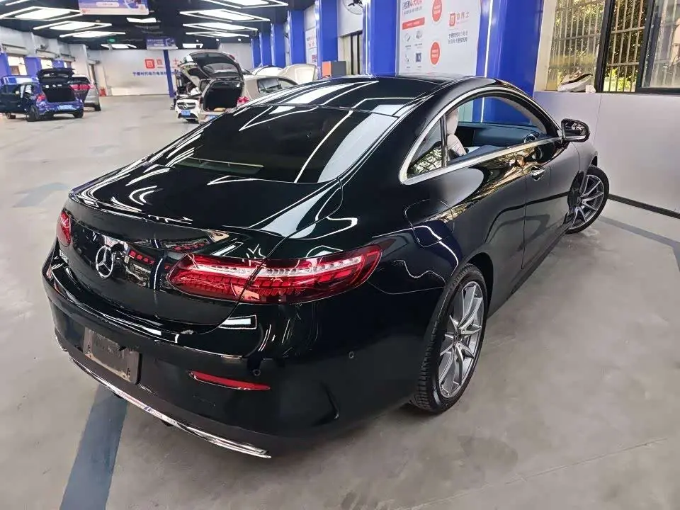 Mercedes-Benz E-Class 2023 — Фото 10/13