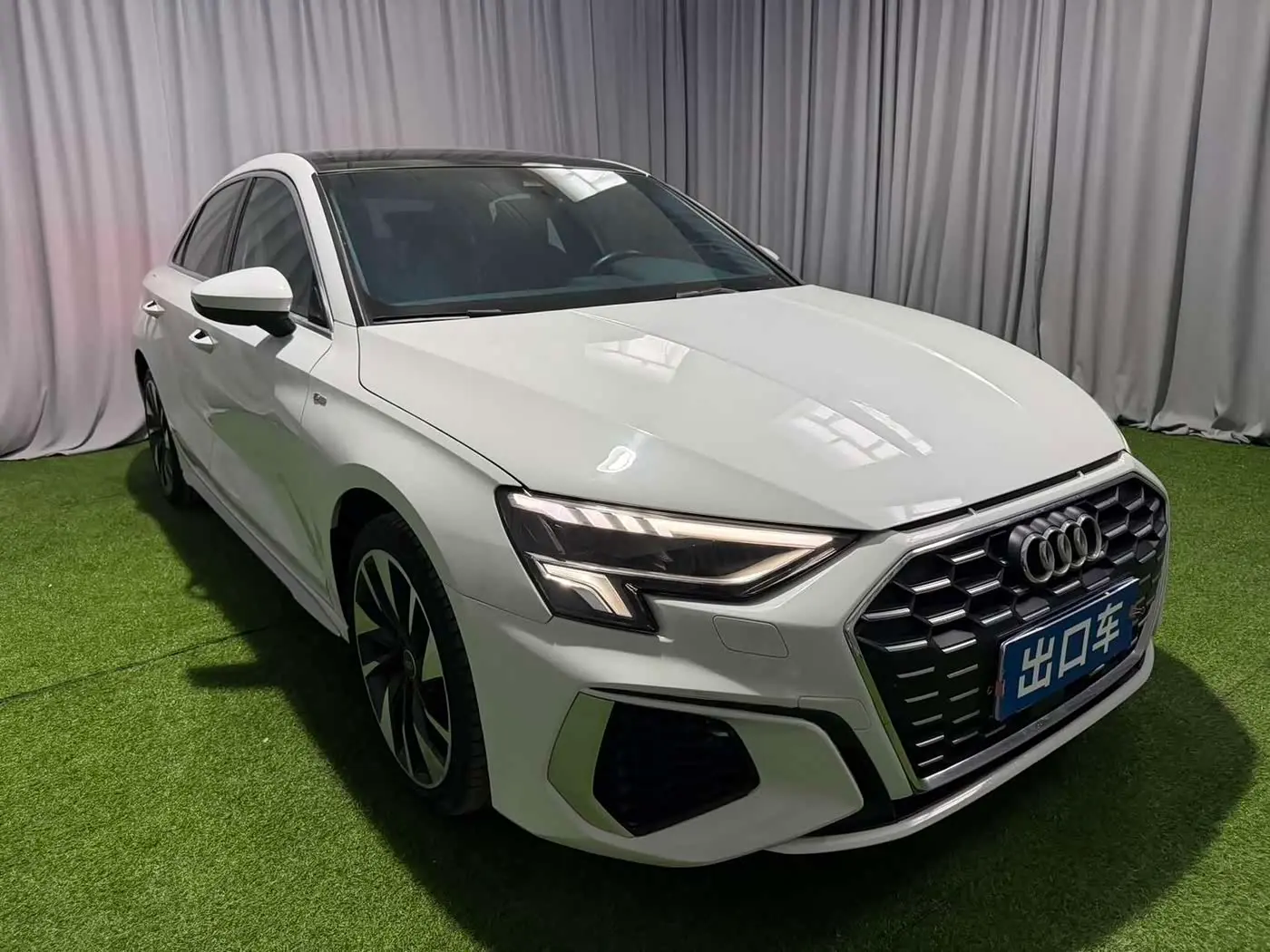 Audi A3 2022 — Photo 2/19