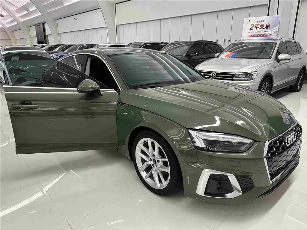 Audi A5 2022 — Фото 15/17