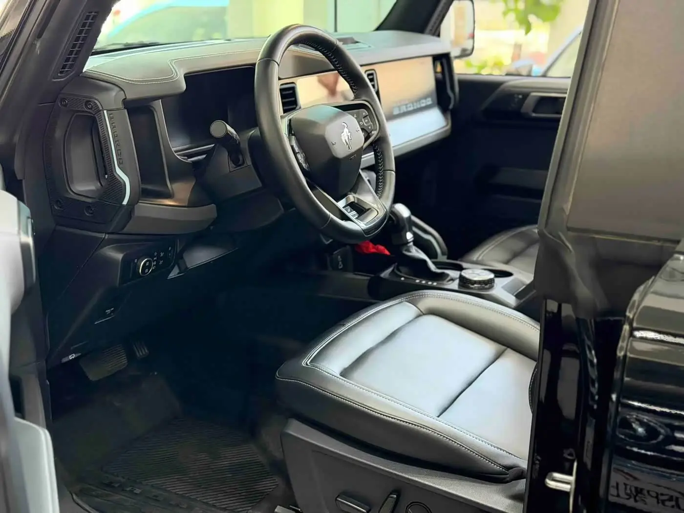 Ford Bronco 2025 — Photo 3/9