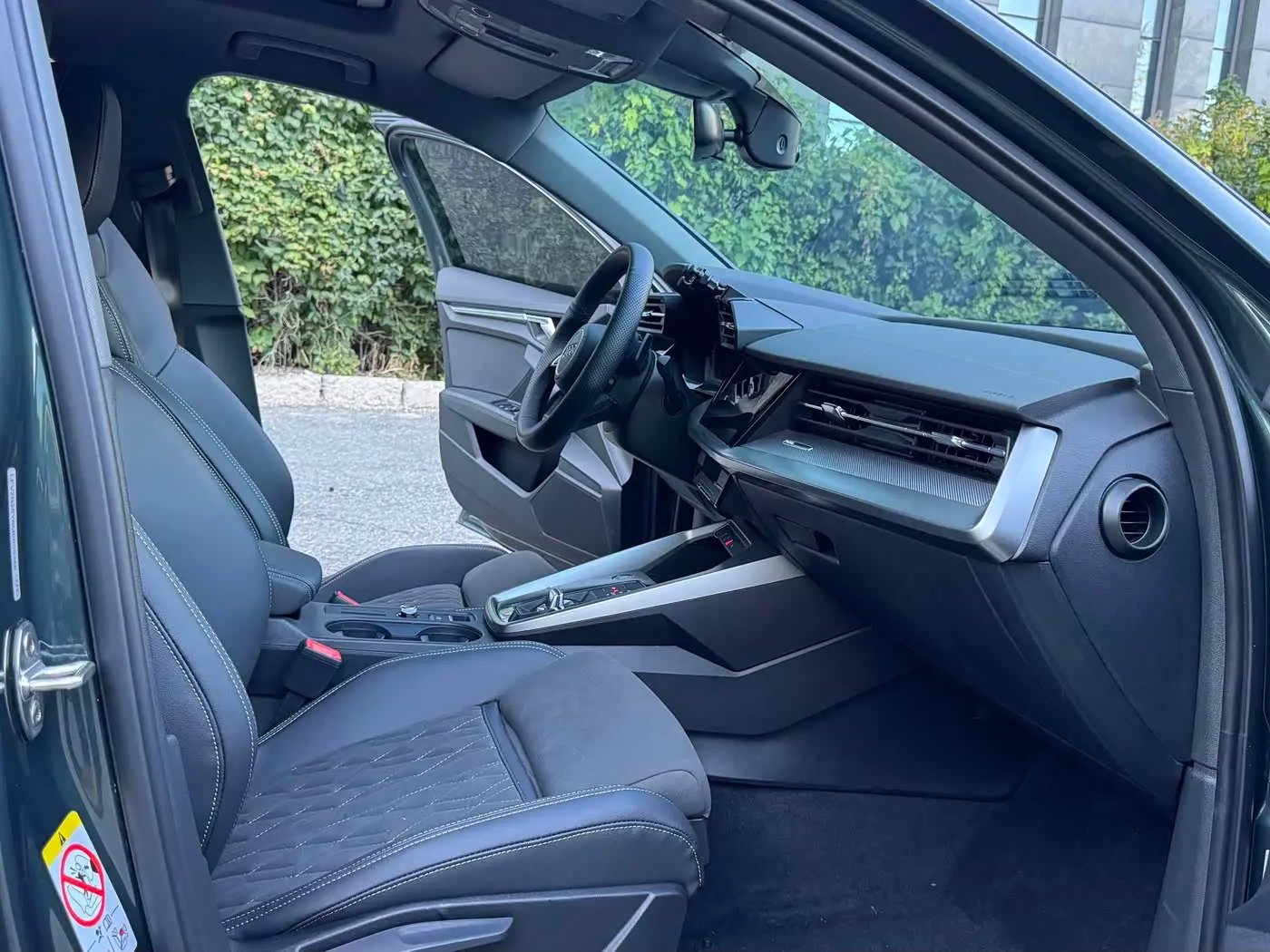 Audi A3 2022 — Photo 12/17