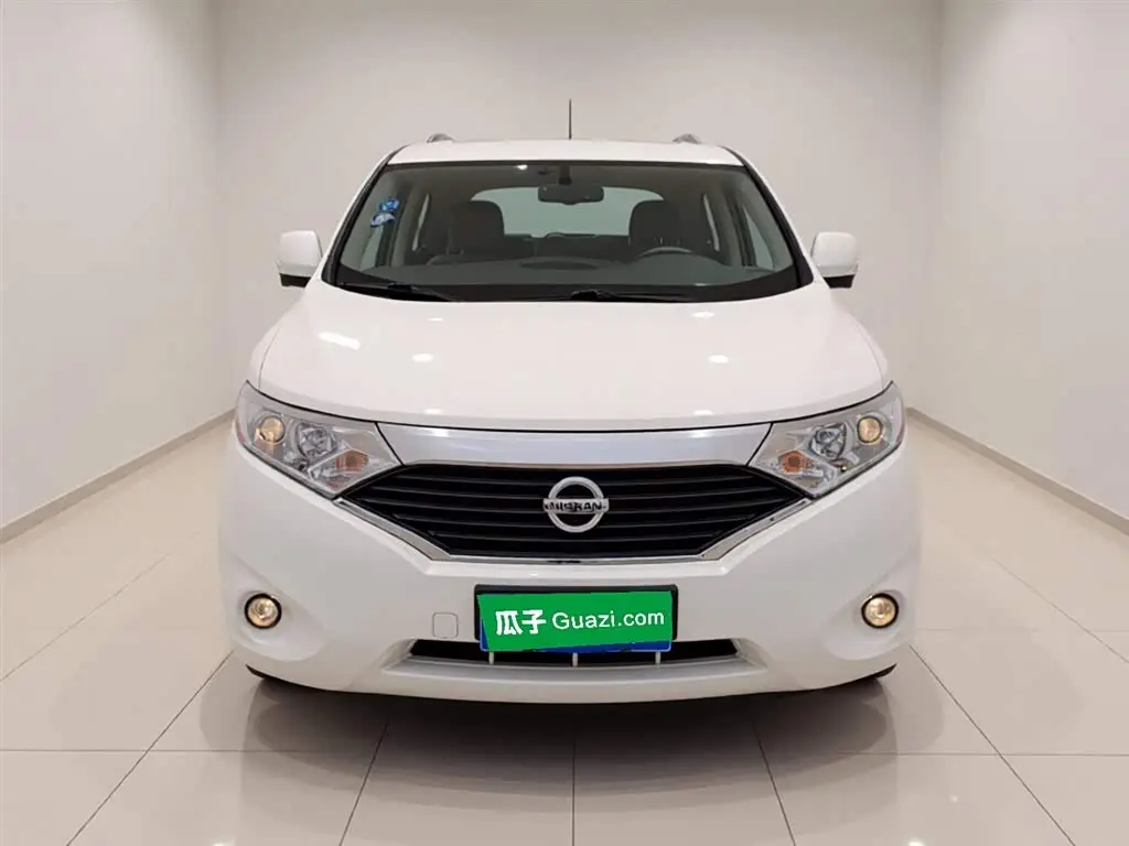 Nissan Quest 2016 — Фото 3/20