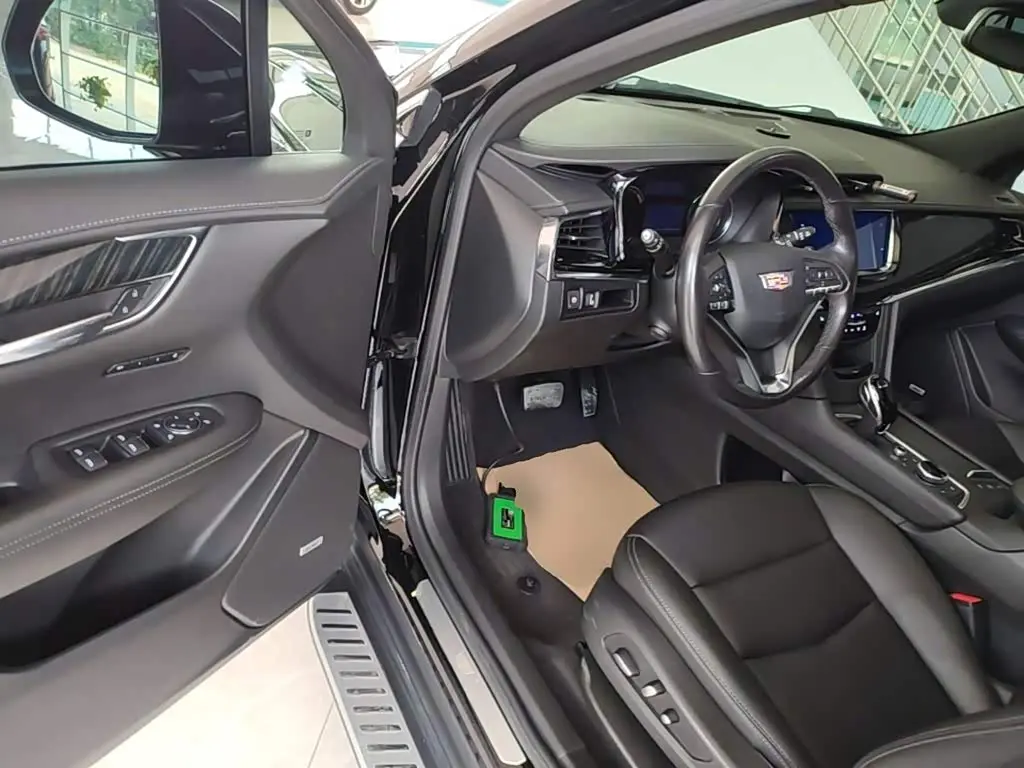 Cadillac XT6 2021 — Photo 16/20