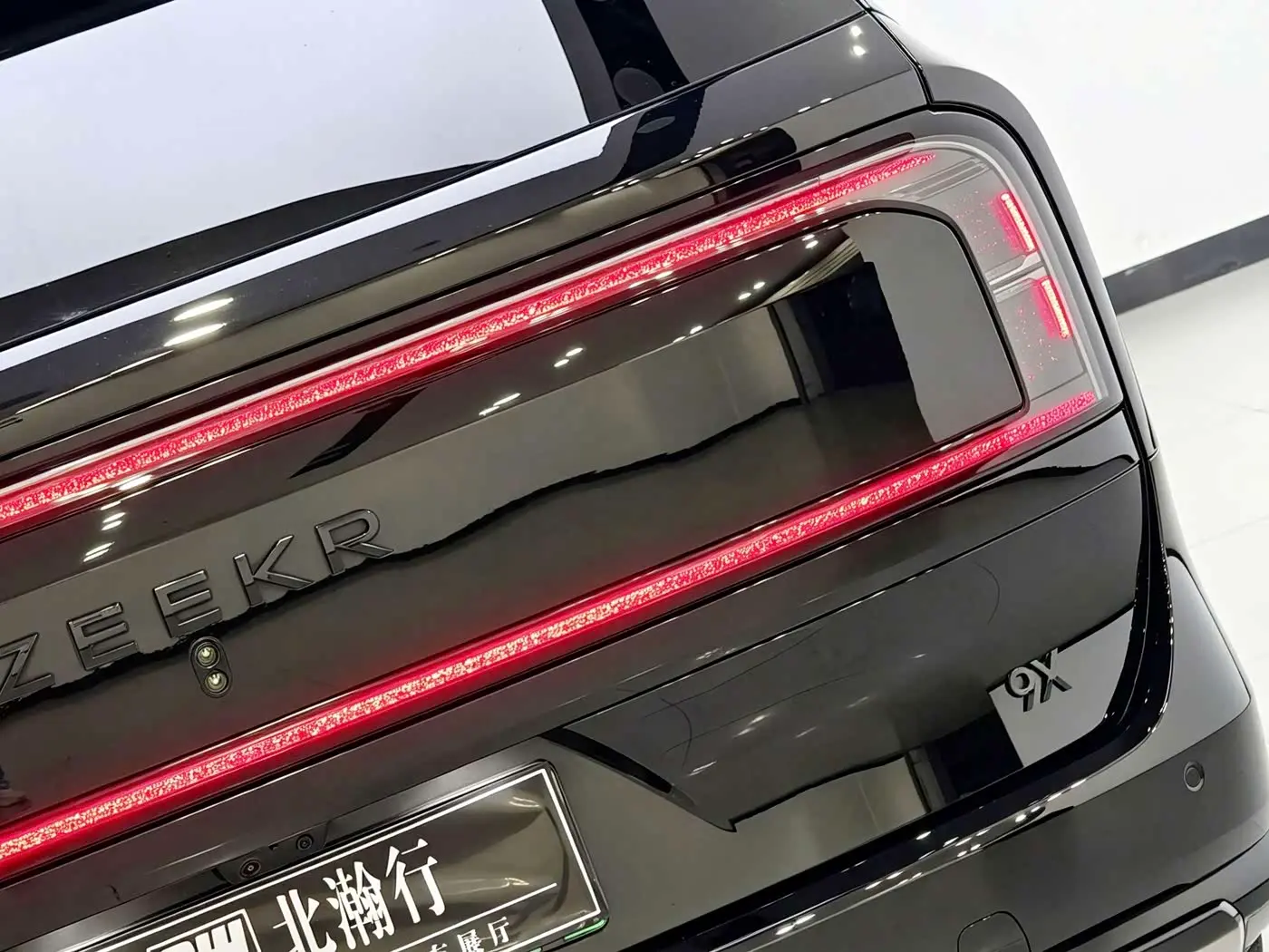 ZEEKR 9X 2026 — Photo 8/20