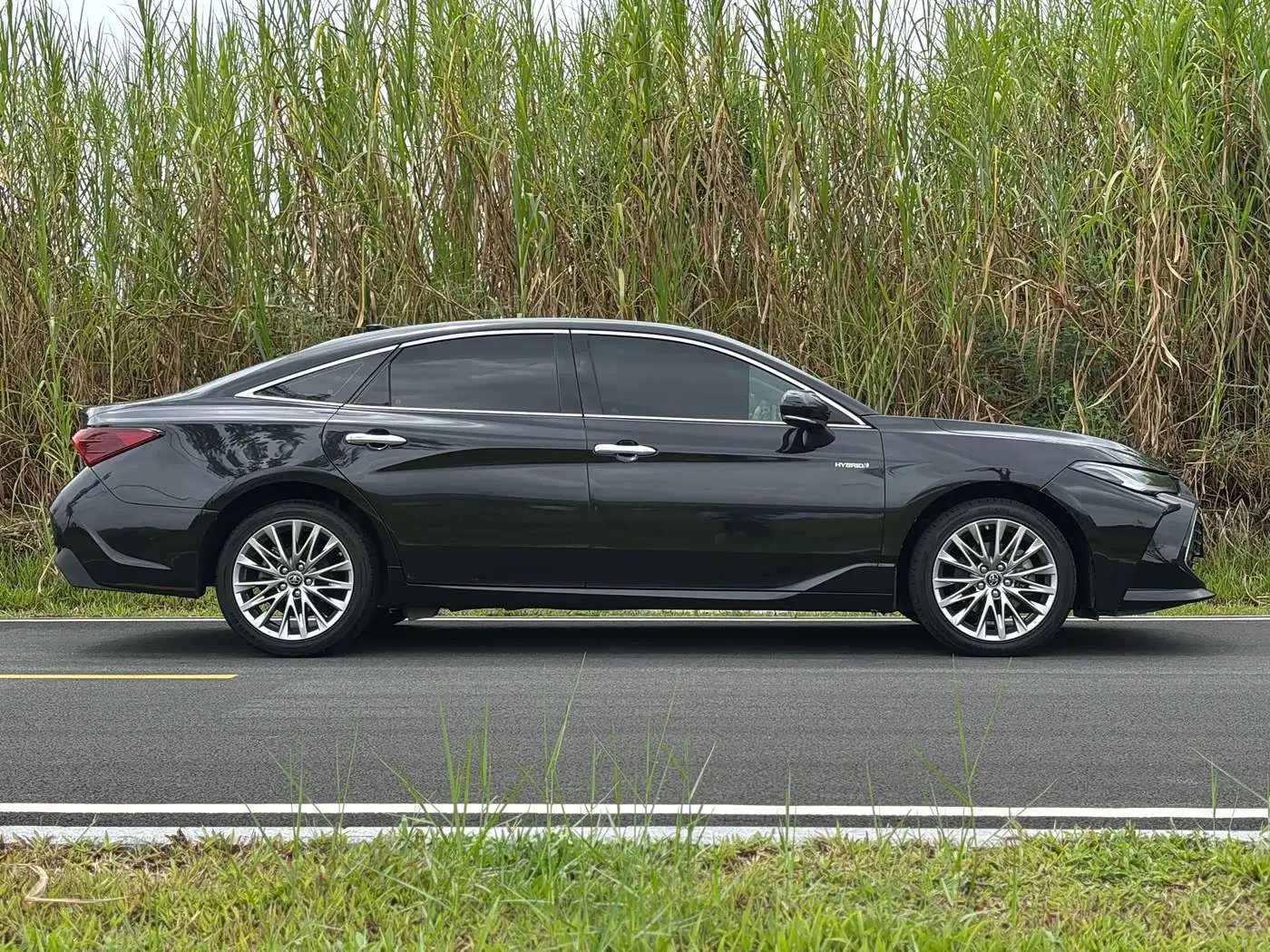 Toyota Avalon 2023 — Photo 4/20