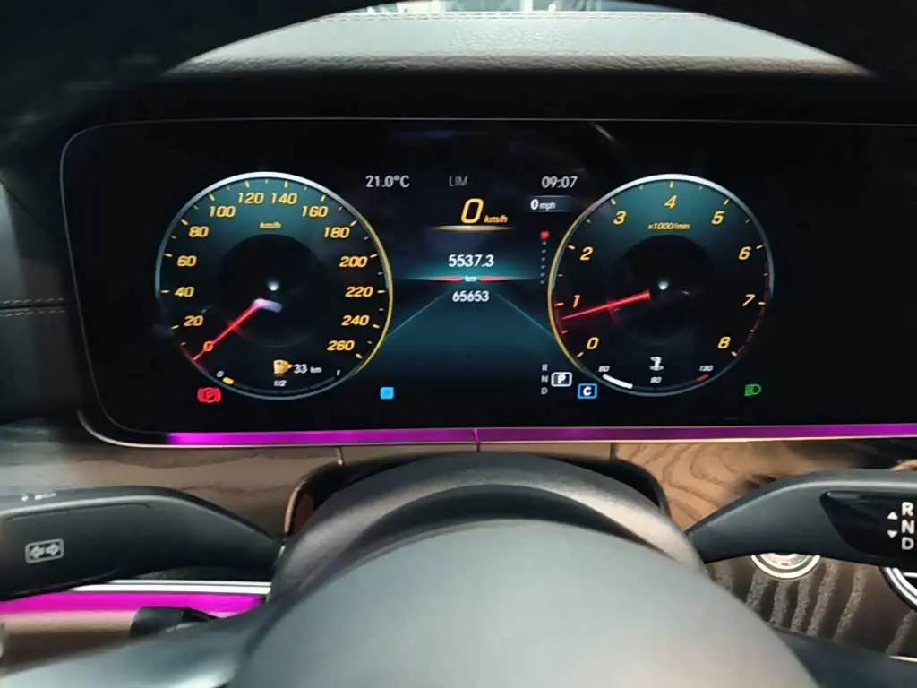 Mercedes-Benz E-Class 2023 — Фото 12/20