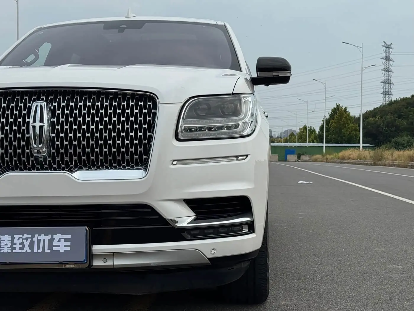 Lincoln Navigator 2018 — Photo 5/20