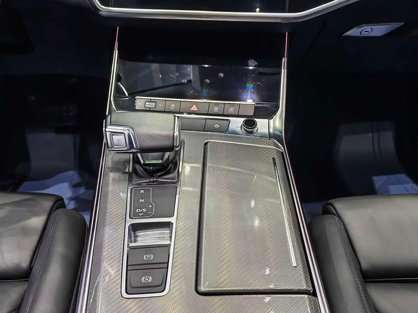 Audi A7 2019 — Şəkil 10/18