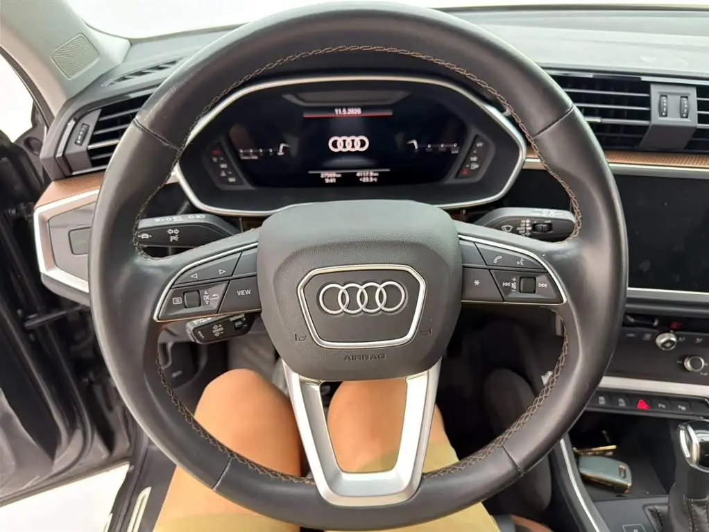 Audi Q3 2022 — Photo 11/20