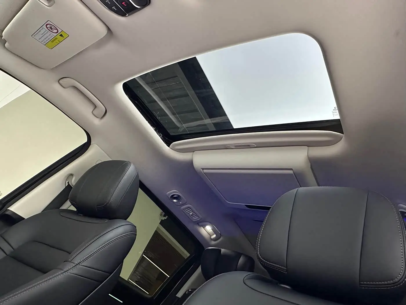 GAC Trumpchi Trumpchi E8 NEV 2024 — ფოტო 16/20