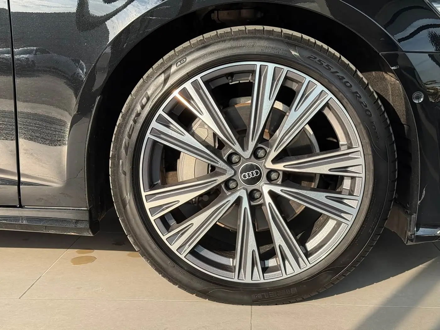 Audi A6L 2023 — Photo 16/16