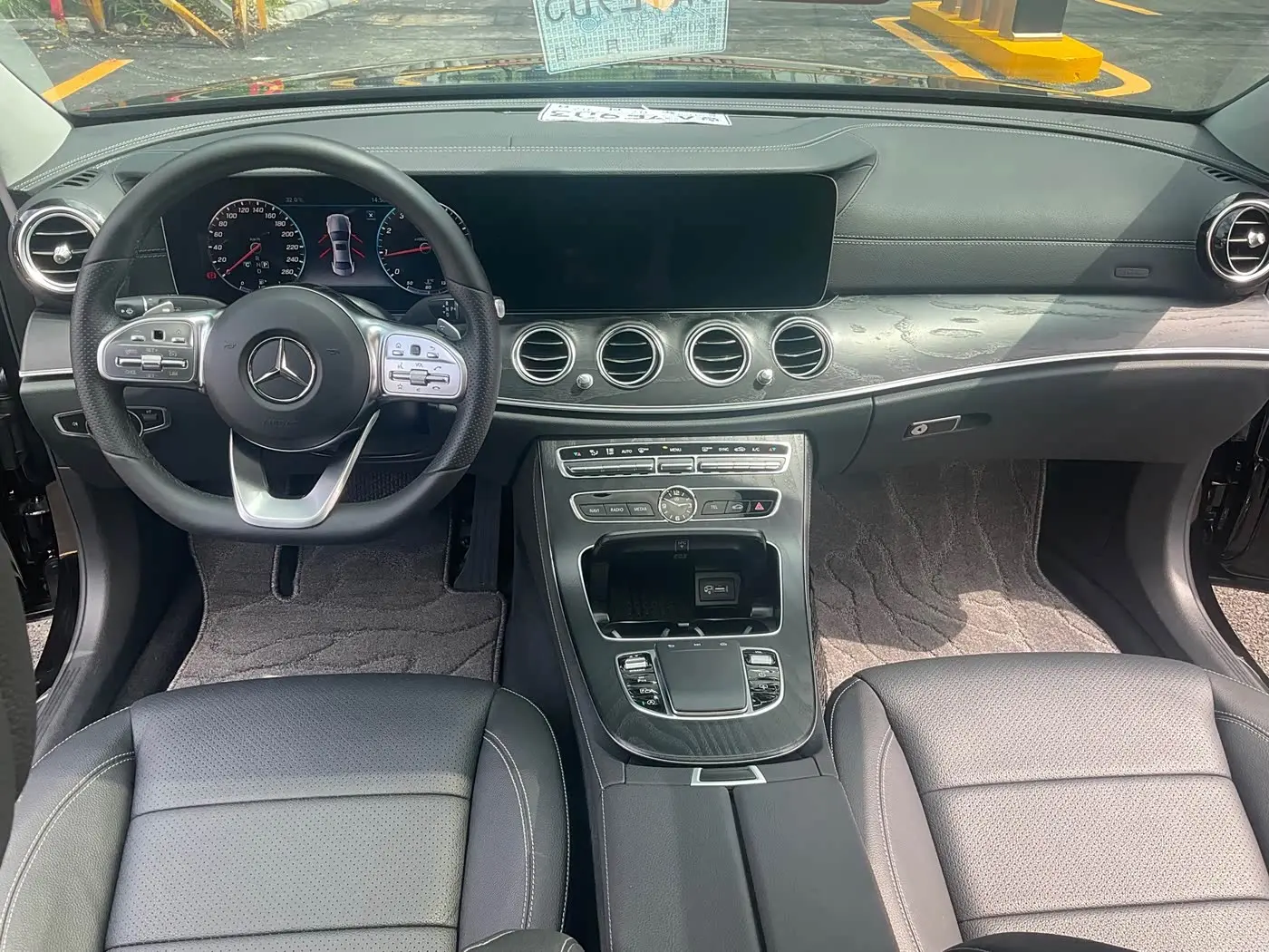Mercedes-Benz E-Class 2019 — Photo 10/19