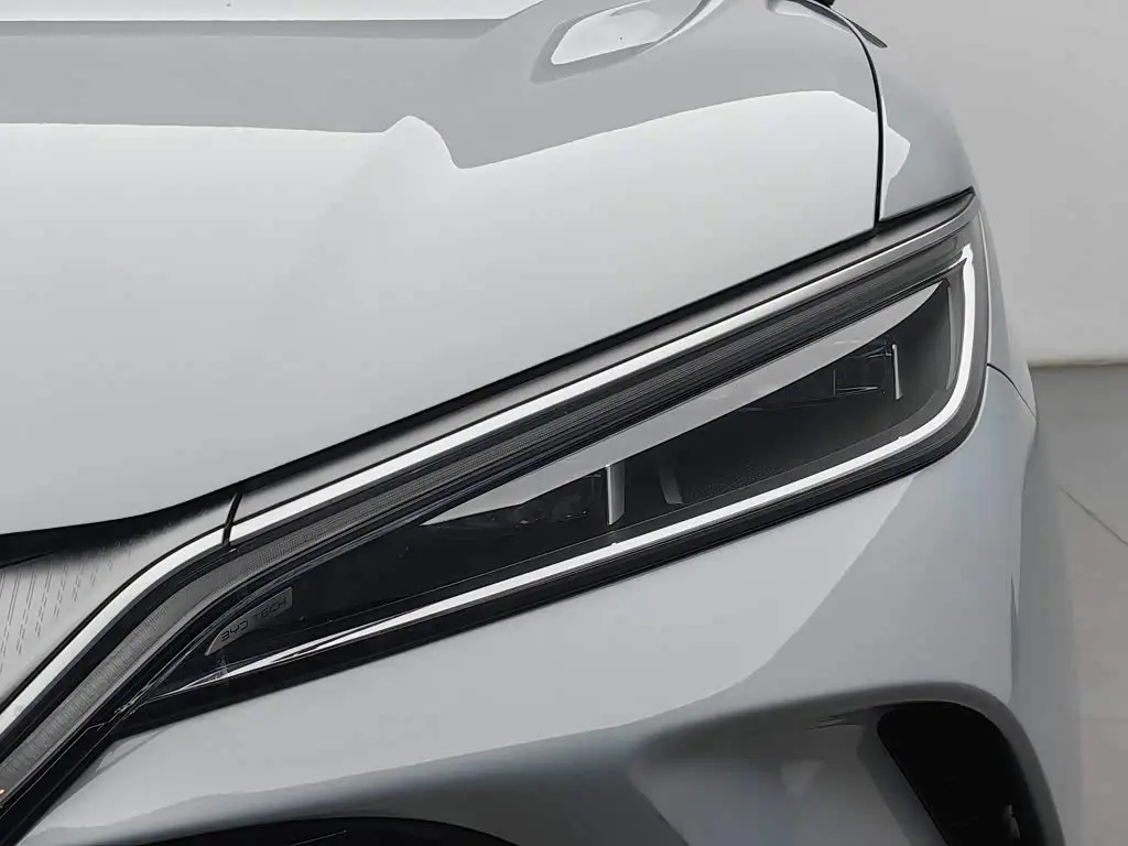BYD Song L DM-i 2025 — Фото 7/20