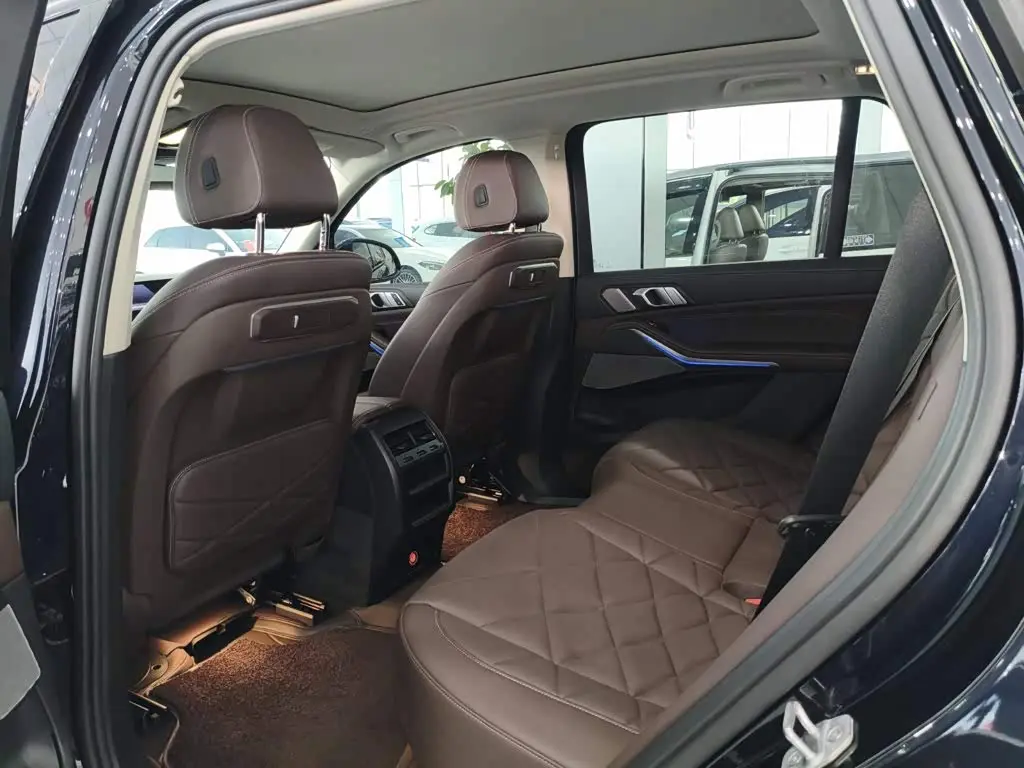 BMW X5 2025 — Photo 14/18