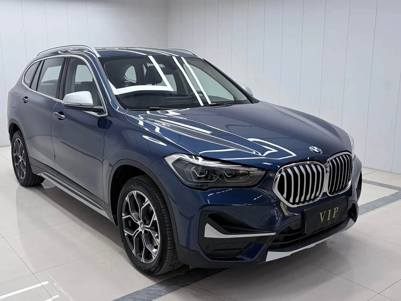 BMW X1 2022 — Фото 3/19