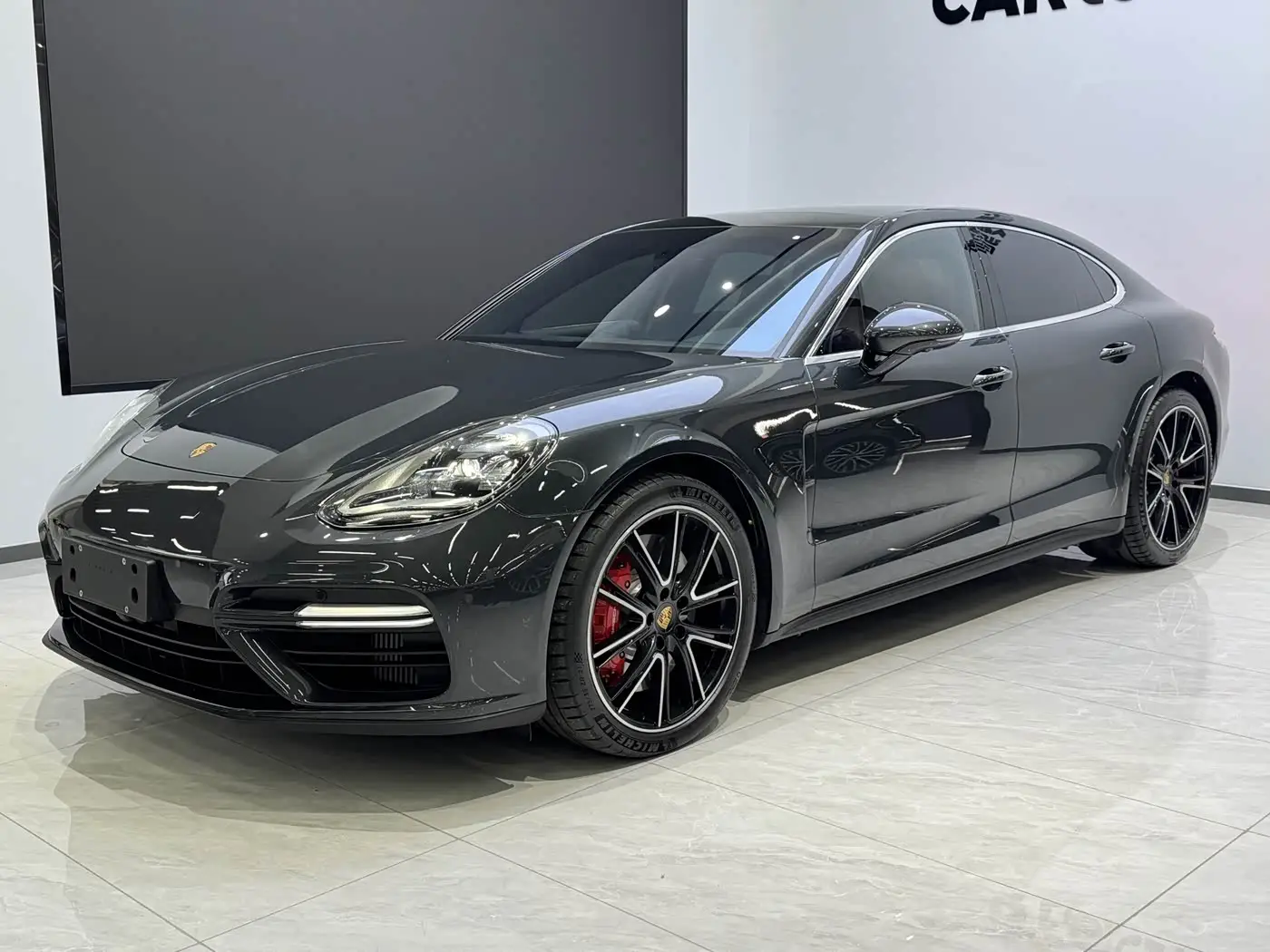 Porsche Panamera, 2019