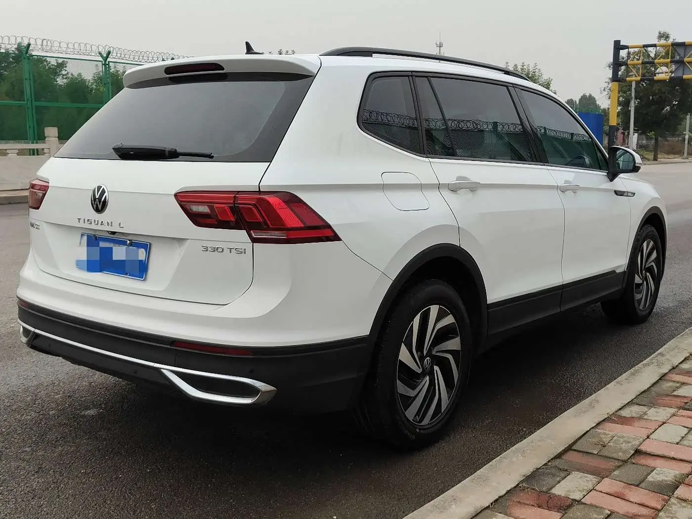 Volkswagen Tiguan L 2022 — Фото 6/9