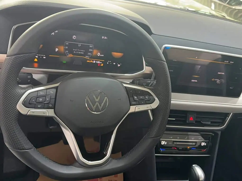 Volkswagen Tharu 2025 — Photo 4/20
