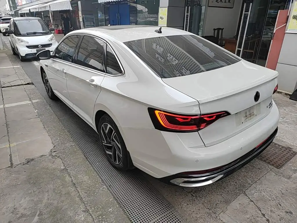 Volkswagen Sagitar 2023 — Photo 5/20