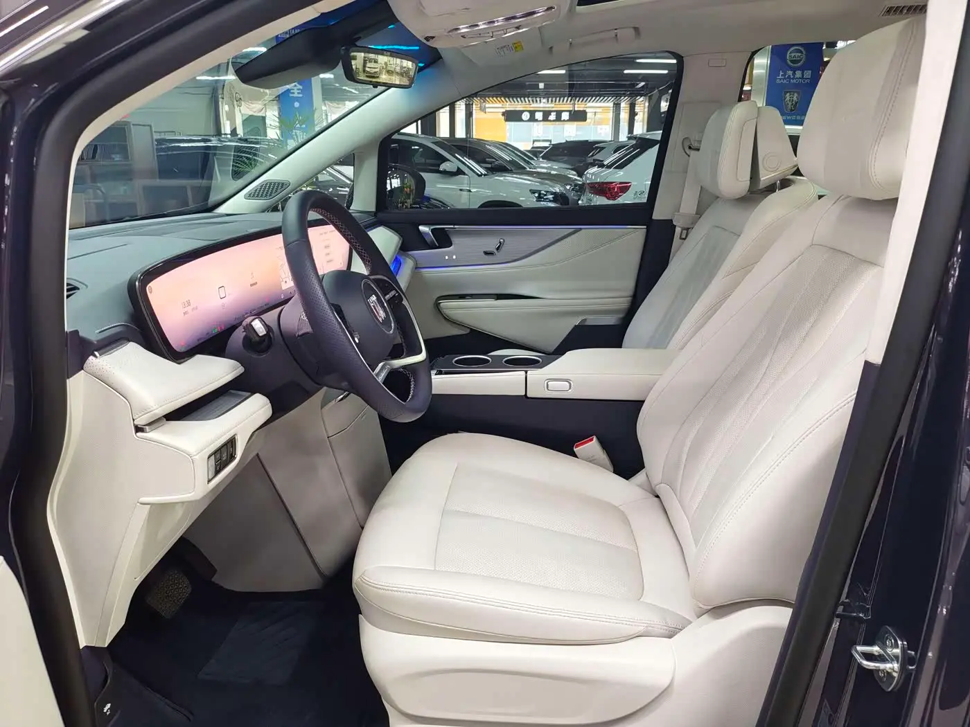 Buick GL8 New Energy 2025 — Photo 5/16