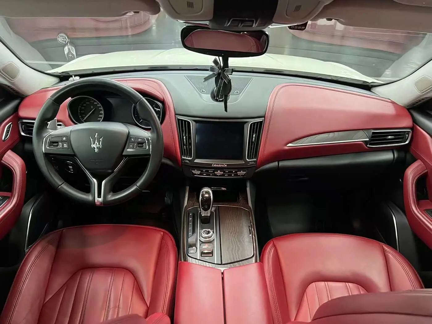 Maserati Levante 2016 — ფოტო 18/20