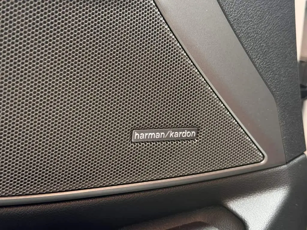 BMW 3 Series 2025 — Photo 20/20