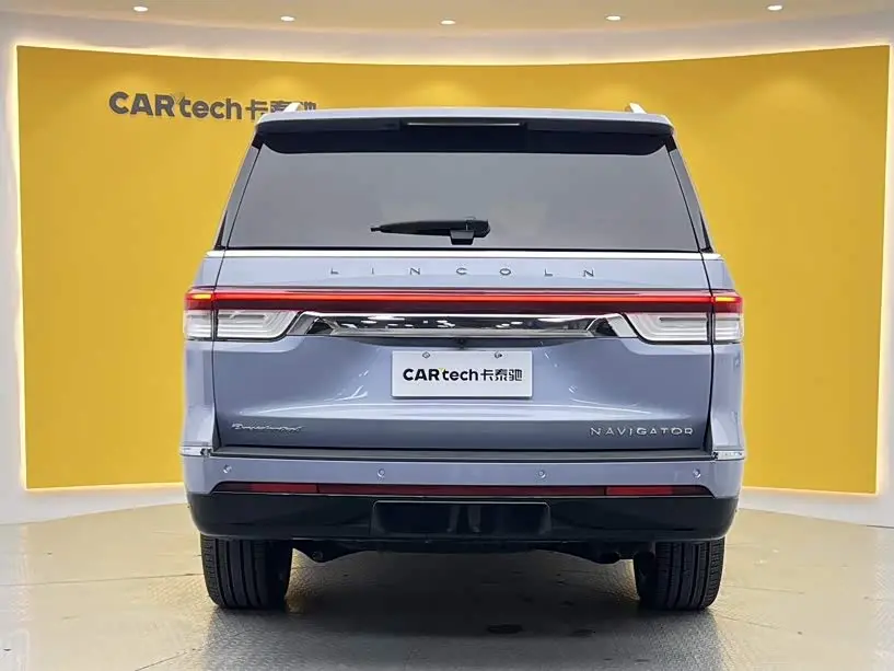 Lincoln Navigator 2022 — Photo 5/20